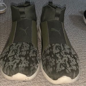 Woman’s puma shoes